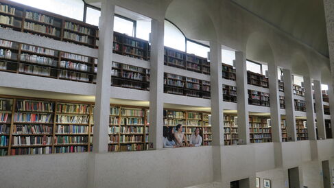 Murray Edwards College Library